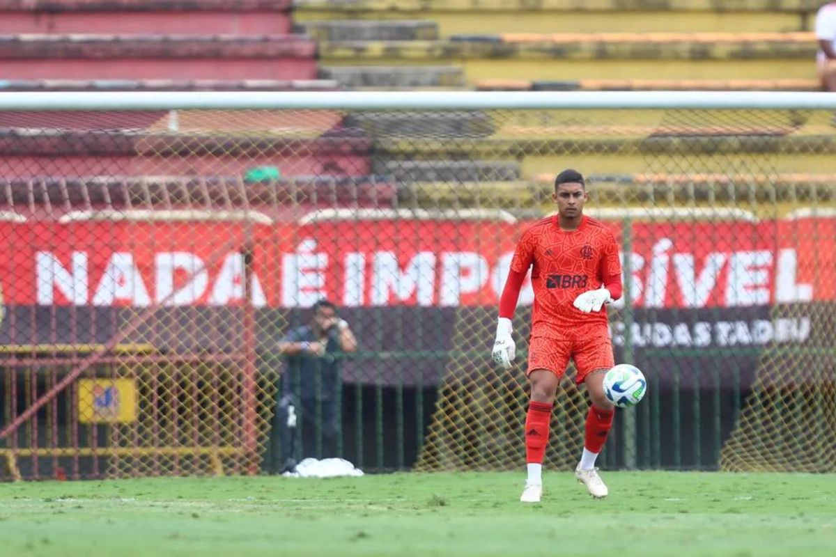 FLAMENGO DEVE TER NO PROFISSIONAL, O PRIMEIRO SOBREVIVENTE DA TRAGÉDIA DO NINHO DO URUBU